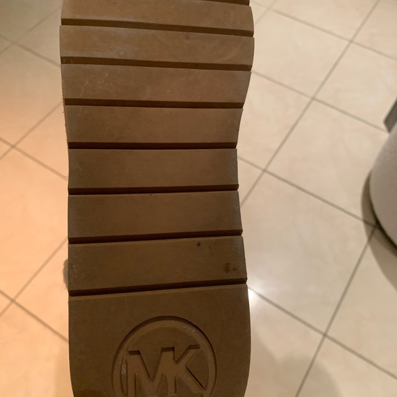 Authentic Michael Kors high boots - Picture 3 of 4